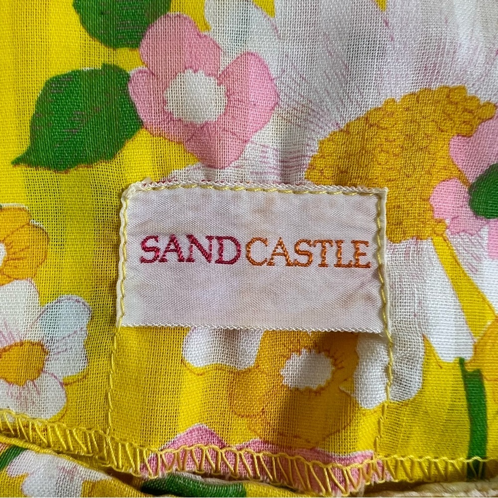 Vintage Sandcastle Floral Button Down Blouse View 4